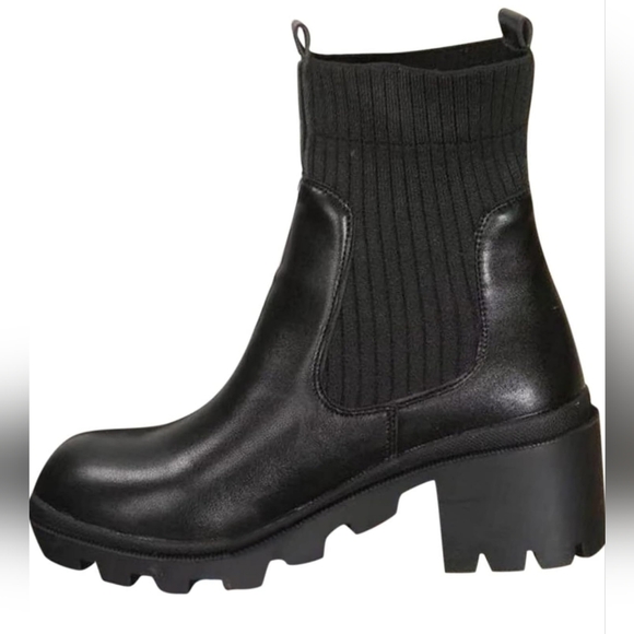NWOT**Black Ankle Boots - Picture 2 of 9